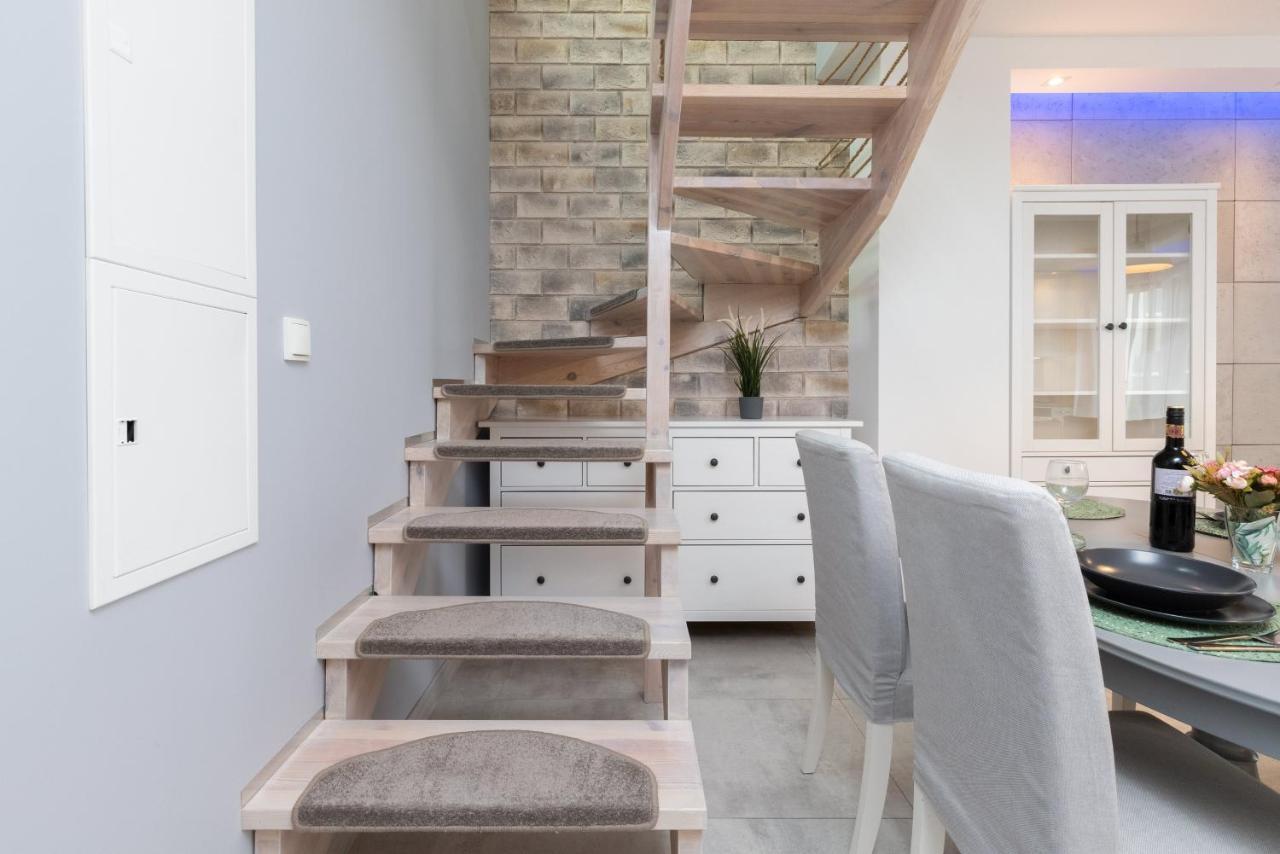 Batorego 7 Gdynia Apartments By Noclegi Renters Exterior photo